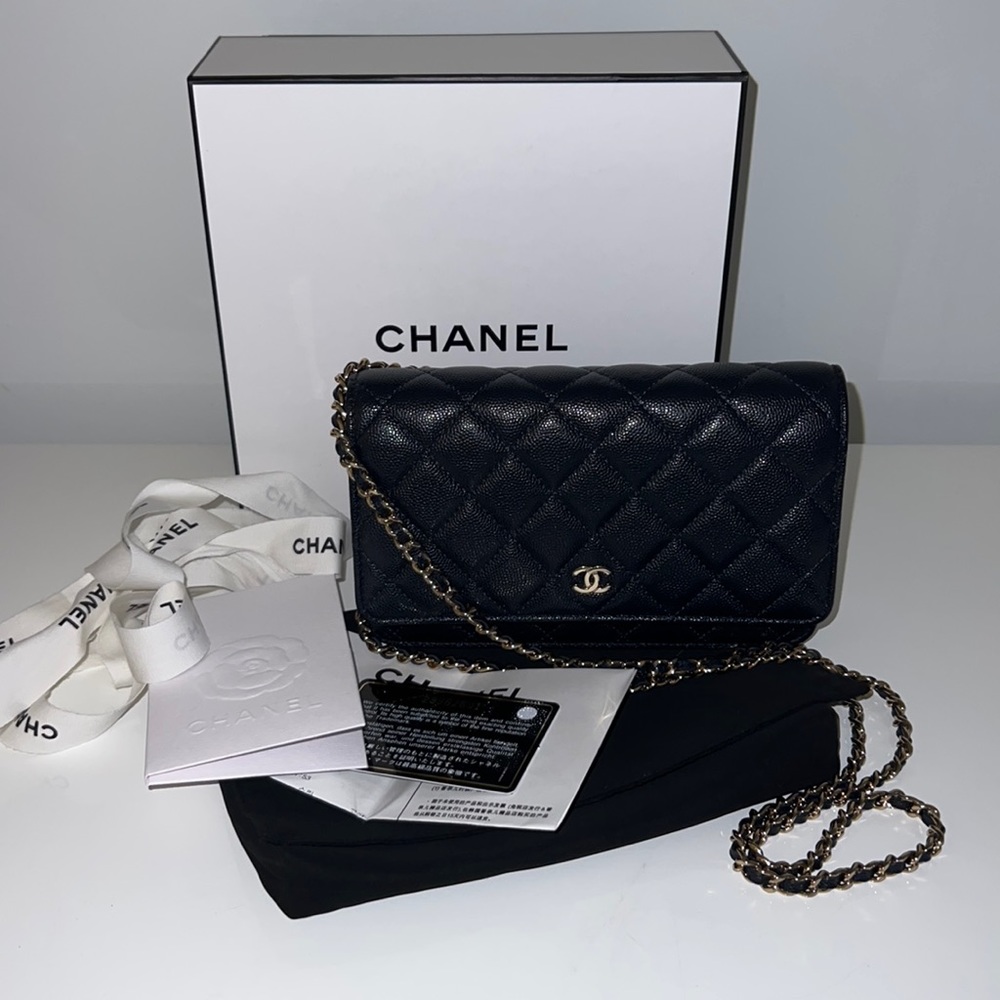 🖤SOLD —Authentic Chanel Wallet on Chain
